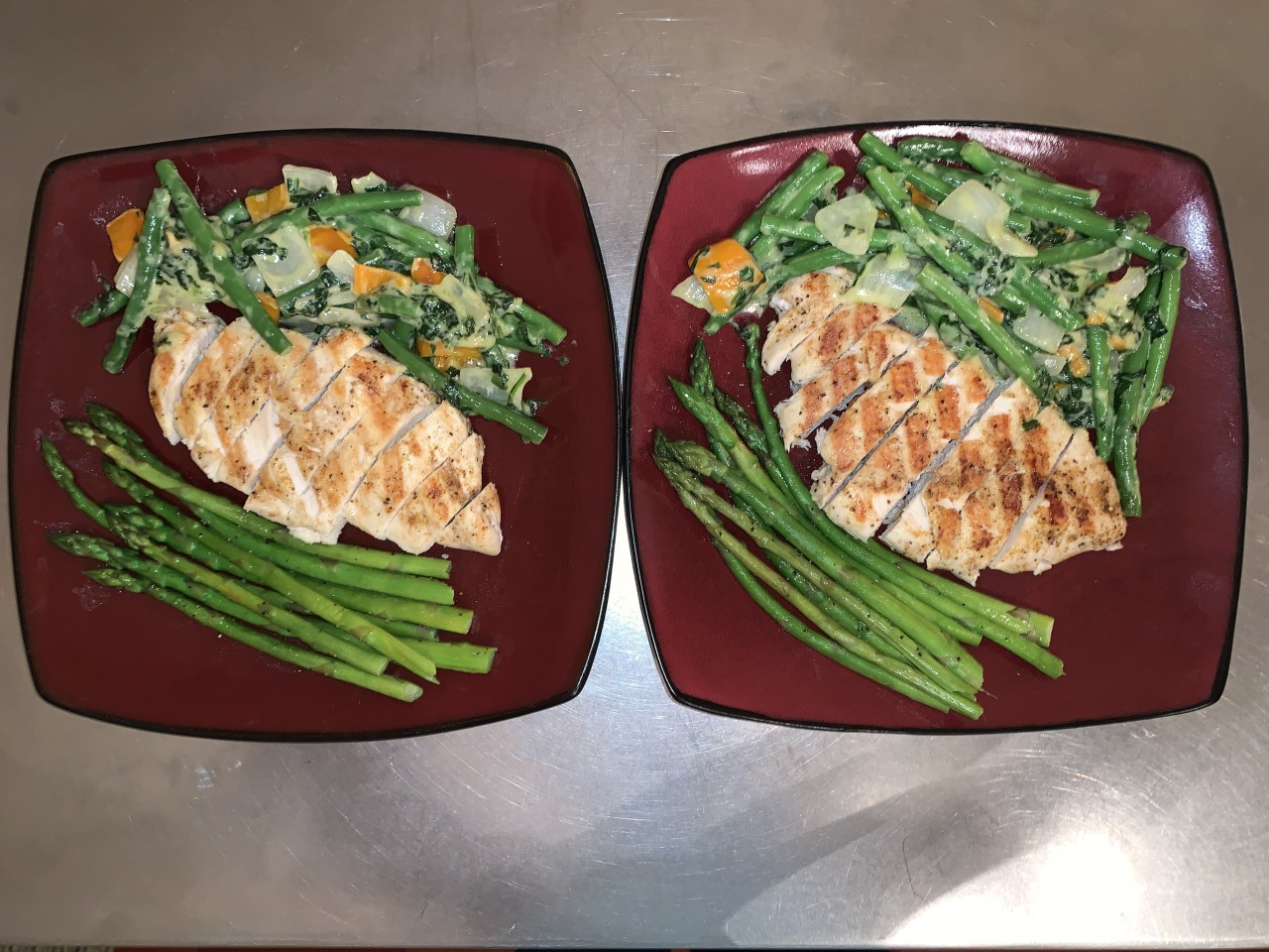 <a class="bx-tag" rel="tag" href="https://streetloc.com/view-channel-profile/whatsfordinner"><s>#</s><b>whatsfordinner</b></a> Grilled Chicken, Asparagus, and Parmesan Green Bean with Onion and Bell Pepper