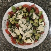 #whatsforsnack … but it eats like a meal. Caprese with both 4% Cottage Cheese and Fresh Mozzarella, Vine Ripe Tomatoes, Fresh Basil, and Avocado, drizzled in Extra Virgin Olive Oil, Salt and Pepper to taste. #keto #healthyeats #healthymito