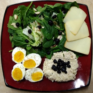 <a class="bx-tag" rel="tag" href="https://streetloc.com/view-channel-profile/whatsforlunch"><s>#</s><b>whatsforlunch</b></a> Chicken and Spinach Salad with Dried Blueberries, Boiled Eggs, and Smoked Cheddar