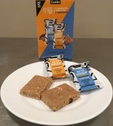 #whatsforsnack CanDo Keto Krisp - Moist, creamy, delicious bar that you DON’T have to chase down with a drink. The Almond Butter Chocolate Chip tastes like cookie dough… even the texture adds to the cookie dough experience. Low Carb (4g net carbs); Modera
