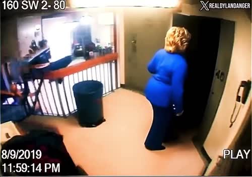 The missing one minute of the Jeffrey Epstein New York jail Cell Footage